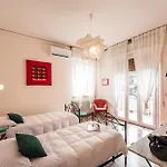 Casa Fuori Casa - 200 Mt Dal Casello Autostradale, Parcheggio Gratuito, Garage Moto Bed & Breakfast Senigallia