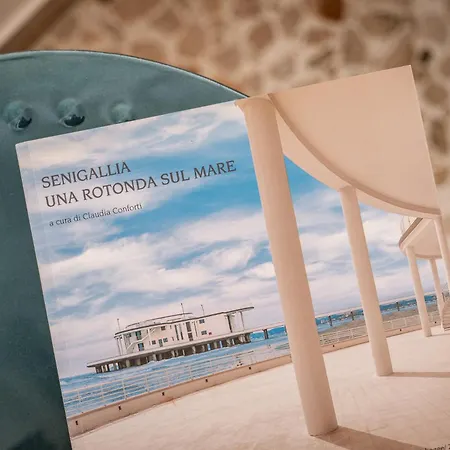 Casa Fuori Casa - 200 Mt Dal Casello Autostradale, Parcheggio Gratuito, Garage Moto Panzió 3*