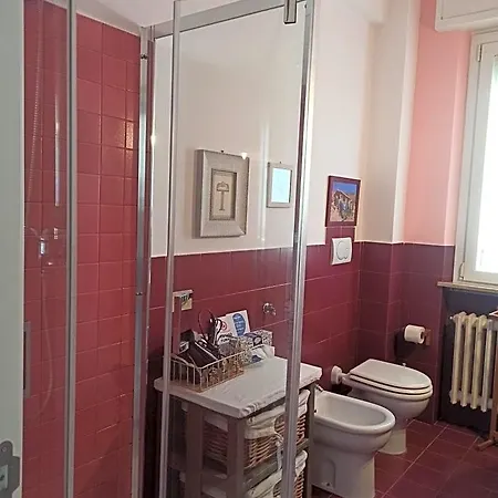 Casa Fuori Casa - 200 Mt Dal Casello Autostradale, Parcheggio Gratuito, Garage Moto 3*